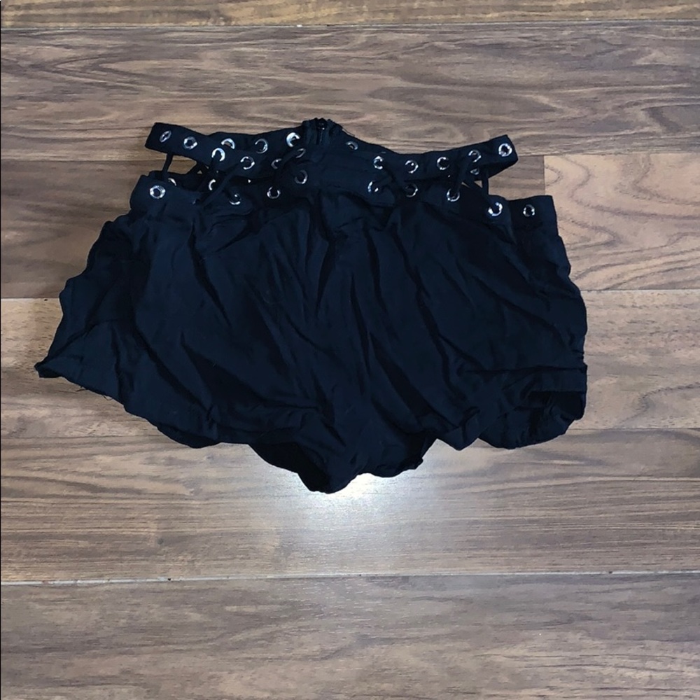 Lf shorts - Picture 3 of 3